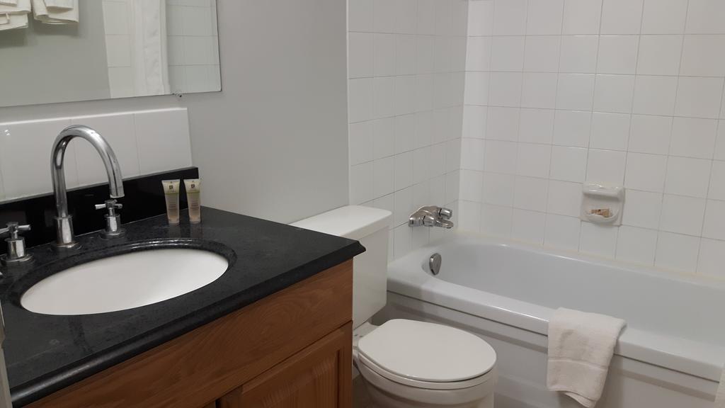 Edgewater Inn Sylvan Lake Ngoại thất bức ảnh
